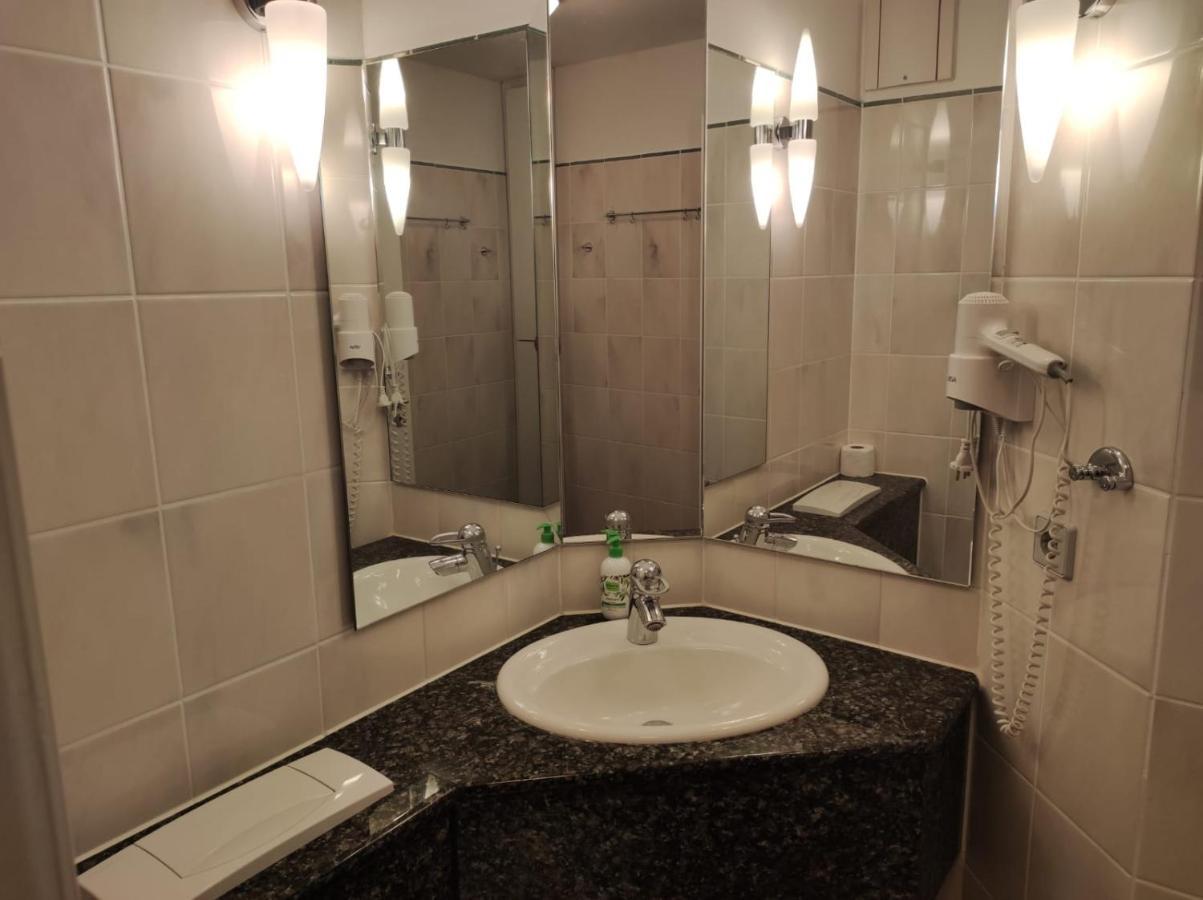 Apartment Seeadler Mit Balkon Dewichow Zewnętrze zdjęcie